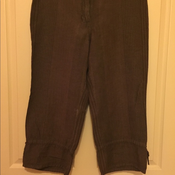 Brown Chico’s cropped pants - Picture 3 of 3